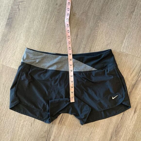 Nike Dri-Fit Black and Gray Short M EUC - Picture 6 of 8